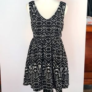 Rachel and Cloe Black and White Dress Size Large